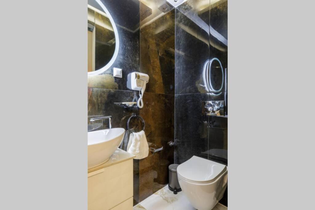 Ksquared, Nilie Hospitality Mgmt Apartment Tesalonika Bagian luar foto